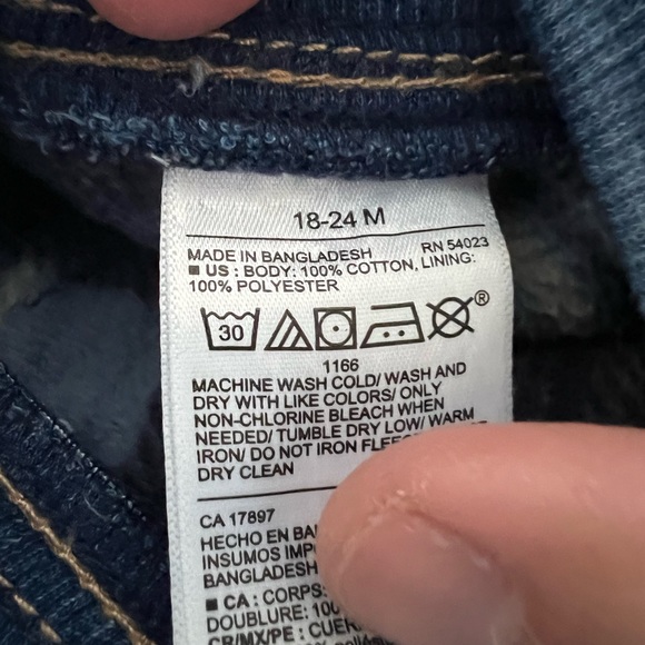 Old navy and H&M baby clothes
Size on the pictures - Picture 9 of 10